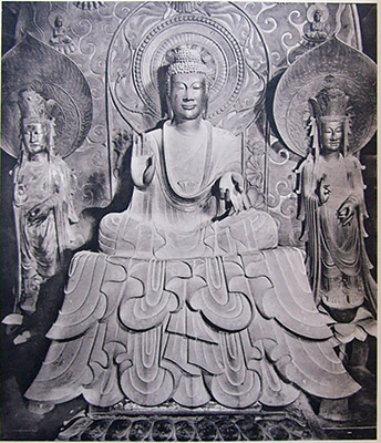 聖徳太子の像でもある法隆寺の釈迦三尊像

