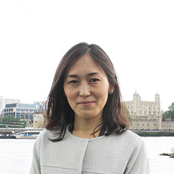 村井 美香