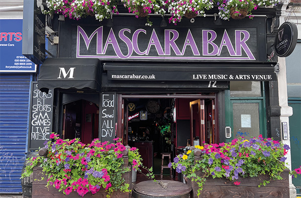 Mascara Bar