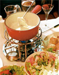 Fondue moitié-moitié£15.60（2人前） Beef Oil Fondue£21.95（2人前）