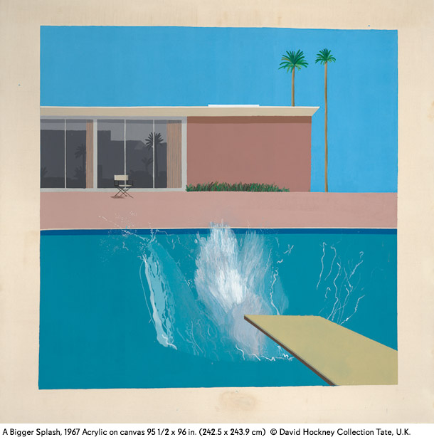 ホックニーの有名な絵「A Bigger Splash」- 飛び込み板のある水色のプールに大きな水しぶき、背景には、青い空、平屋の建物と折り畳み椅子、向かって右に背の高い椰子の木が2本